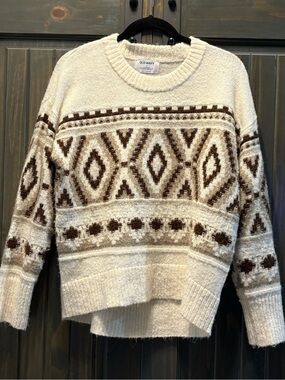 Old Navy Cream and Brown Geometric Crewneck Sweater